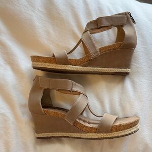Adrienne Vittadini Beige Wedge Sandals